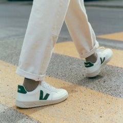 V-12 LEATHER WHITE CYPRUS